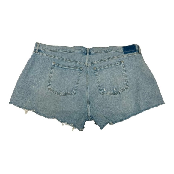 Abercrombie & Fitch Curve Love Mom Short Mid Rise Light Wash Denim Shorts NWT 36 - Picture 6 of 11